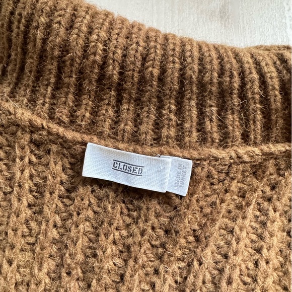 Closed Baby Alpaca Blend Chunky Knit Poncho | Tawny Brown | XS - Picture 7 of 8